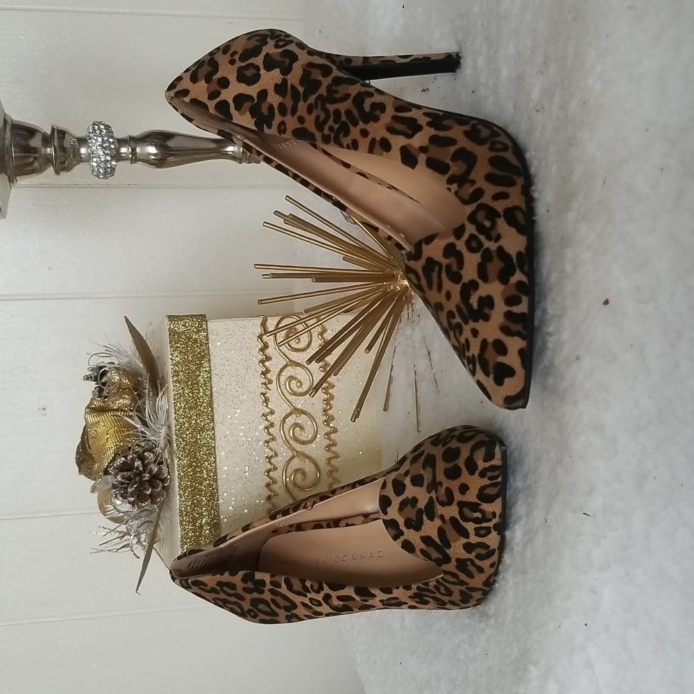LC Lauren Conrad women shoes